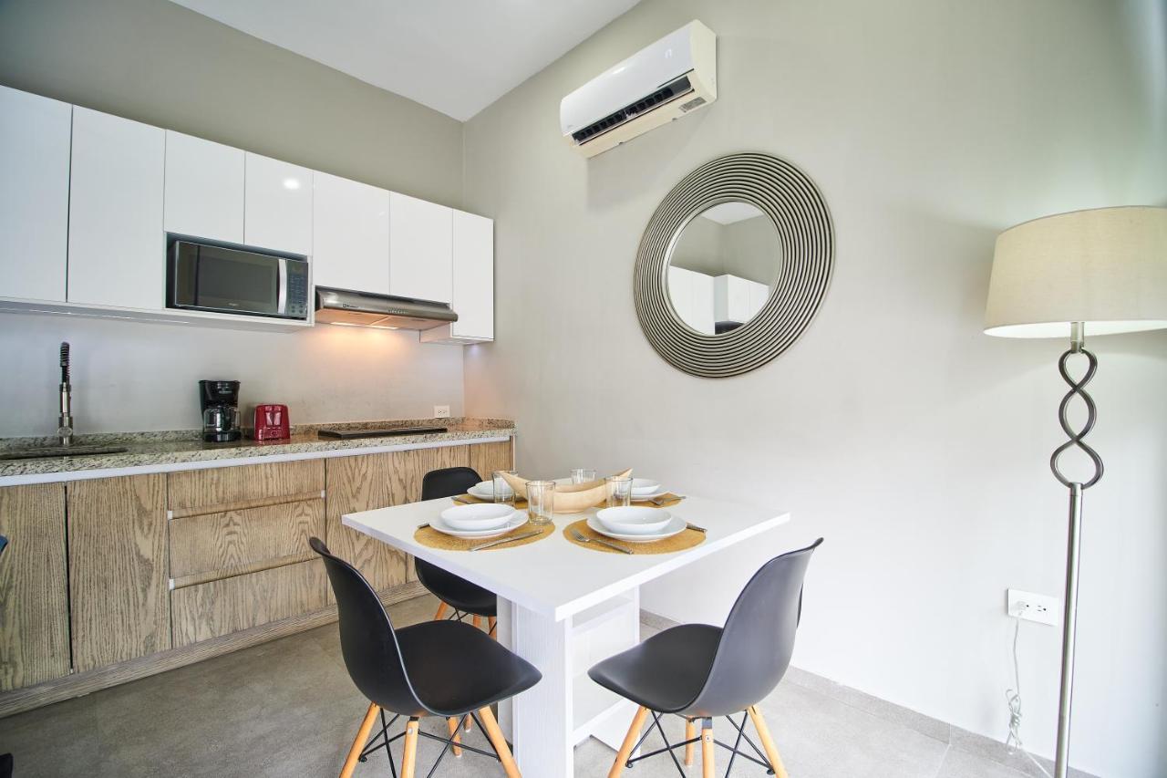 Torre 42 Playa Del Carmen By Lockey Aparthotel Exteriör bild